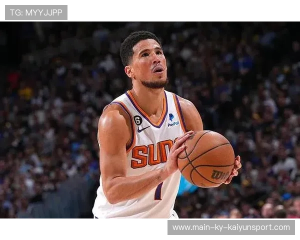 布克开始扮演控场者，篮球世界的下一个巨星诞生