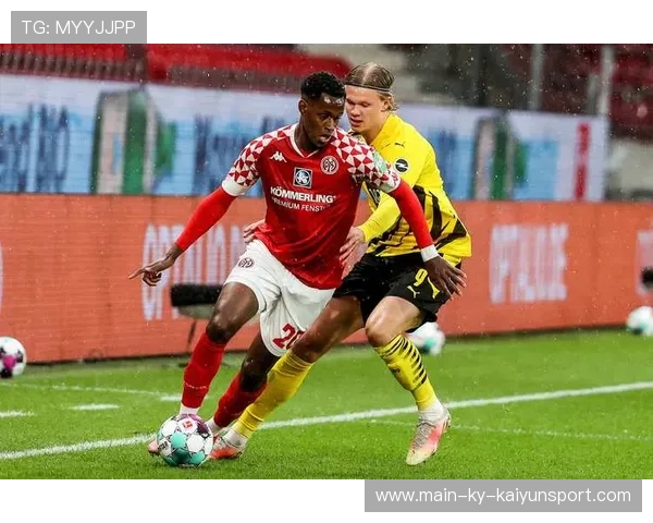 德甲高薪球员难出场，金色侦察机成包袱，金色侦察机外号谁起的