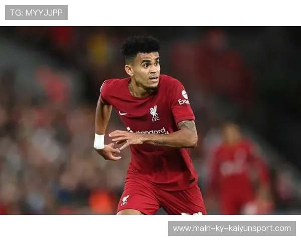 路易斯·迪亚斯边路超车 路易斯·迪亚斯边路超车